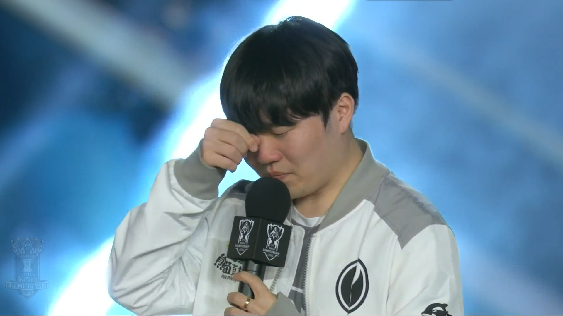 里程碑：FoFo达成LPL 400出场成就