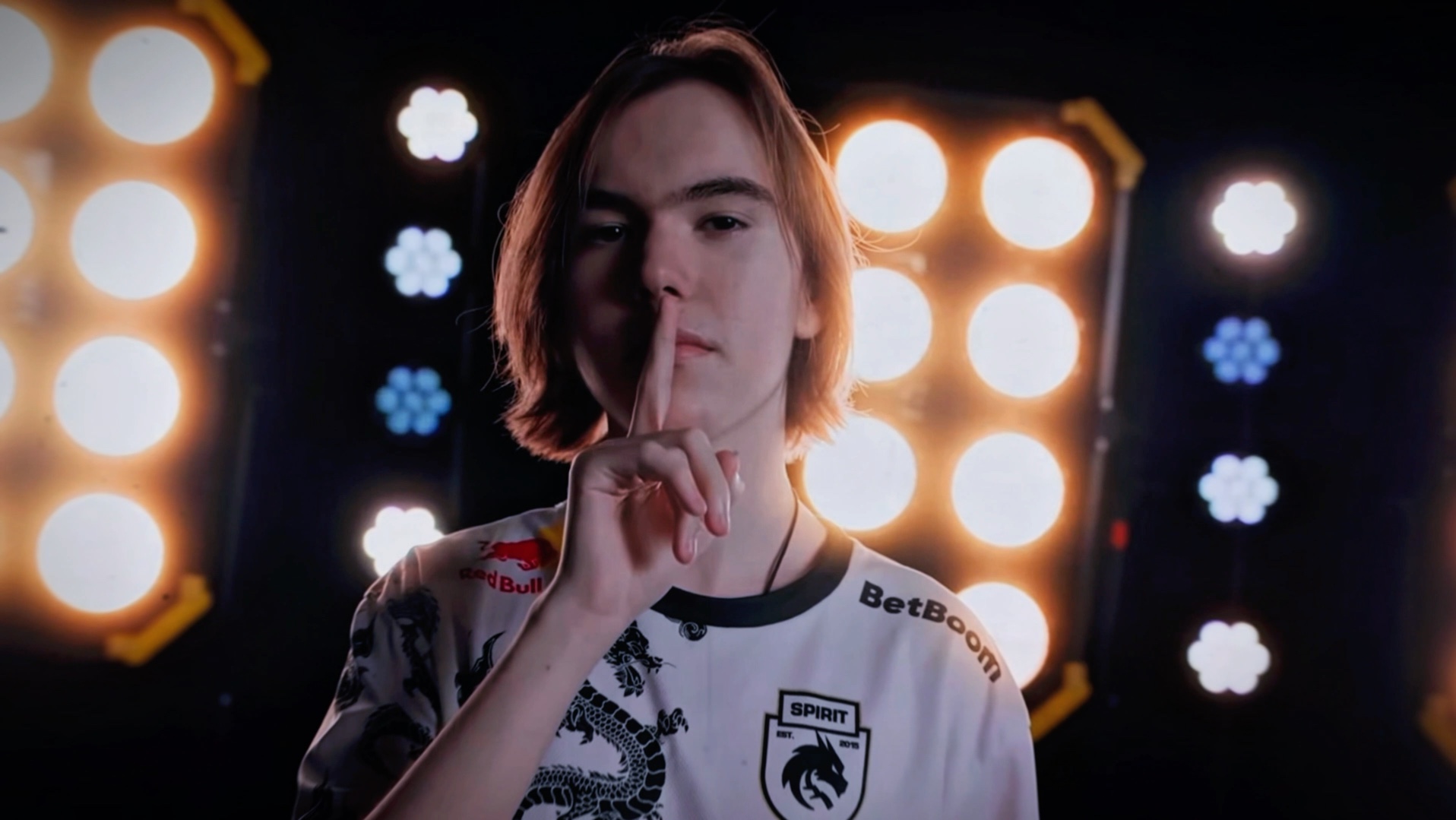 2024MSI冠亚军决赛解说主持阵容：明凯、小杨哥担任嘉宾