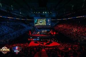 英文采访Lwx：最近队伍在努力减少失误 FPX这300胜场挺不容易的