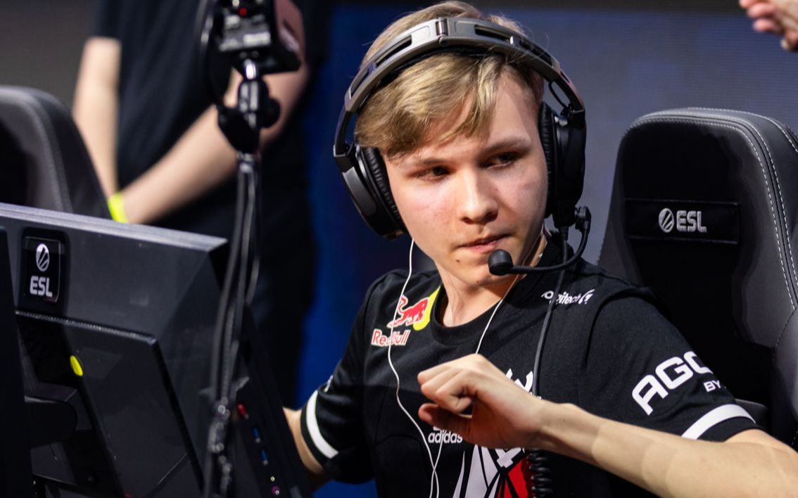 三方混战！ JIEJIE 诺克萨斯砍下两块，击杀三人， bin 的冰杖和鳄鱼展示了BN，赢得了第一局